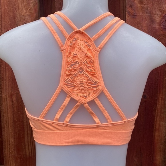 Xhilaration Sports Bra Size M - Picture 3 of 5